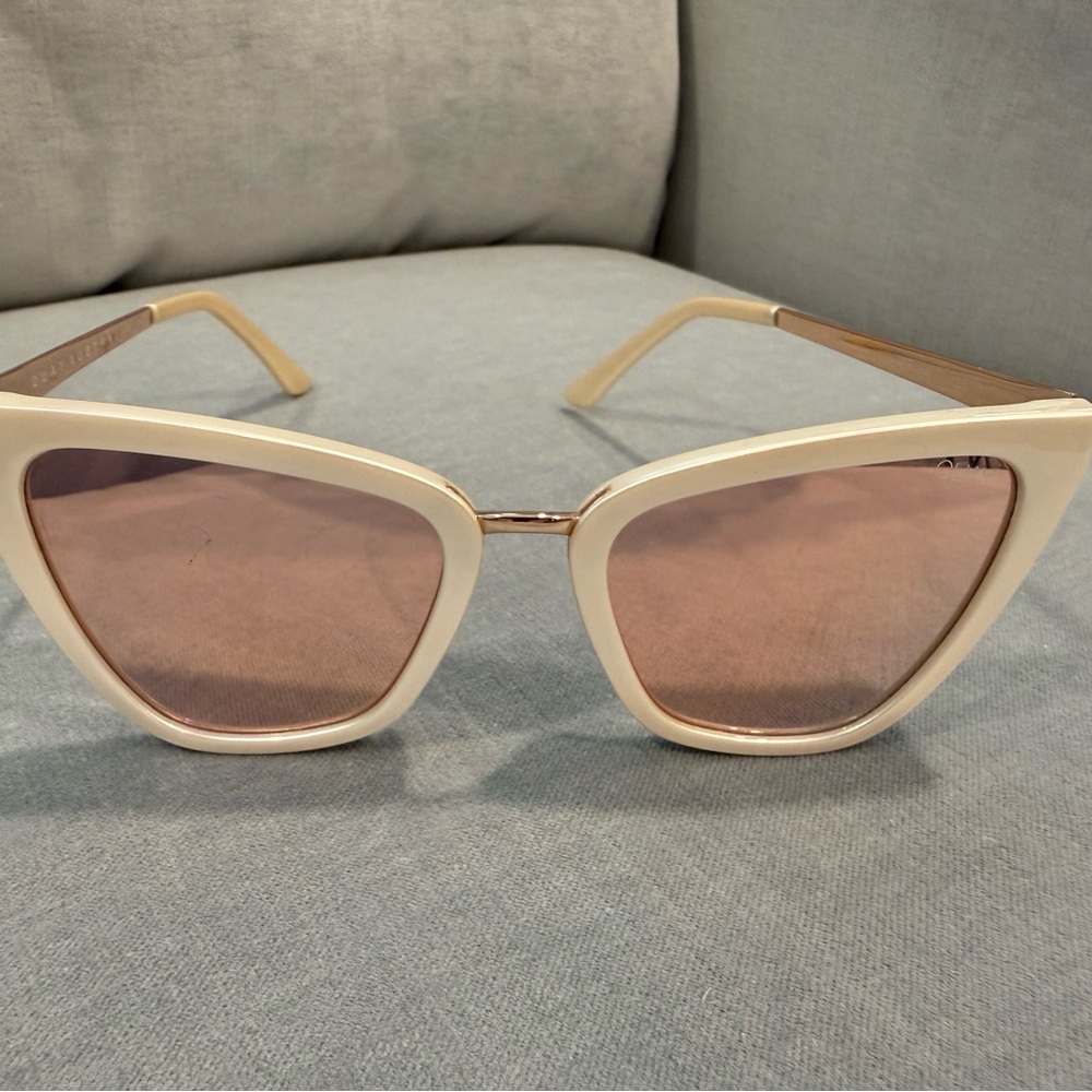 Quay Ivory and Gold Mirrored Sunglasses - Picture 7 of 10